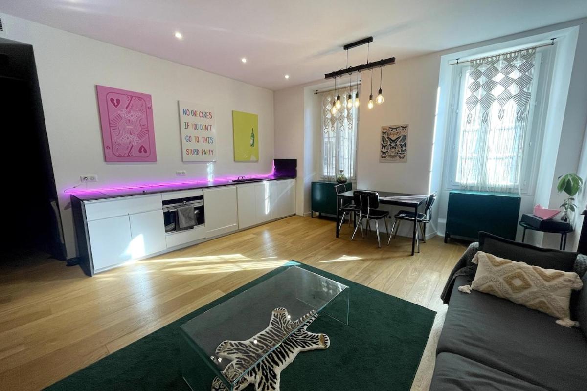Grand studio design au coeur de Nice - B&B