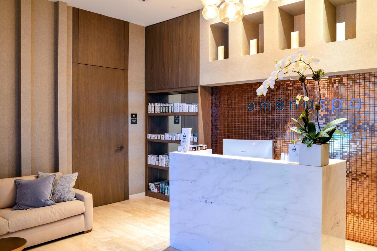 Condo w Top Amenities & Stunning Views - B&B Hollywood