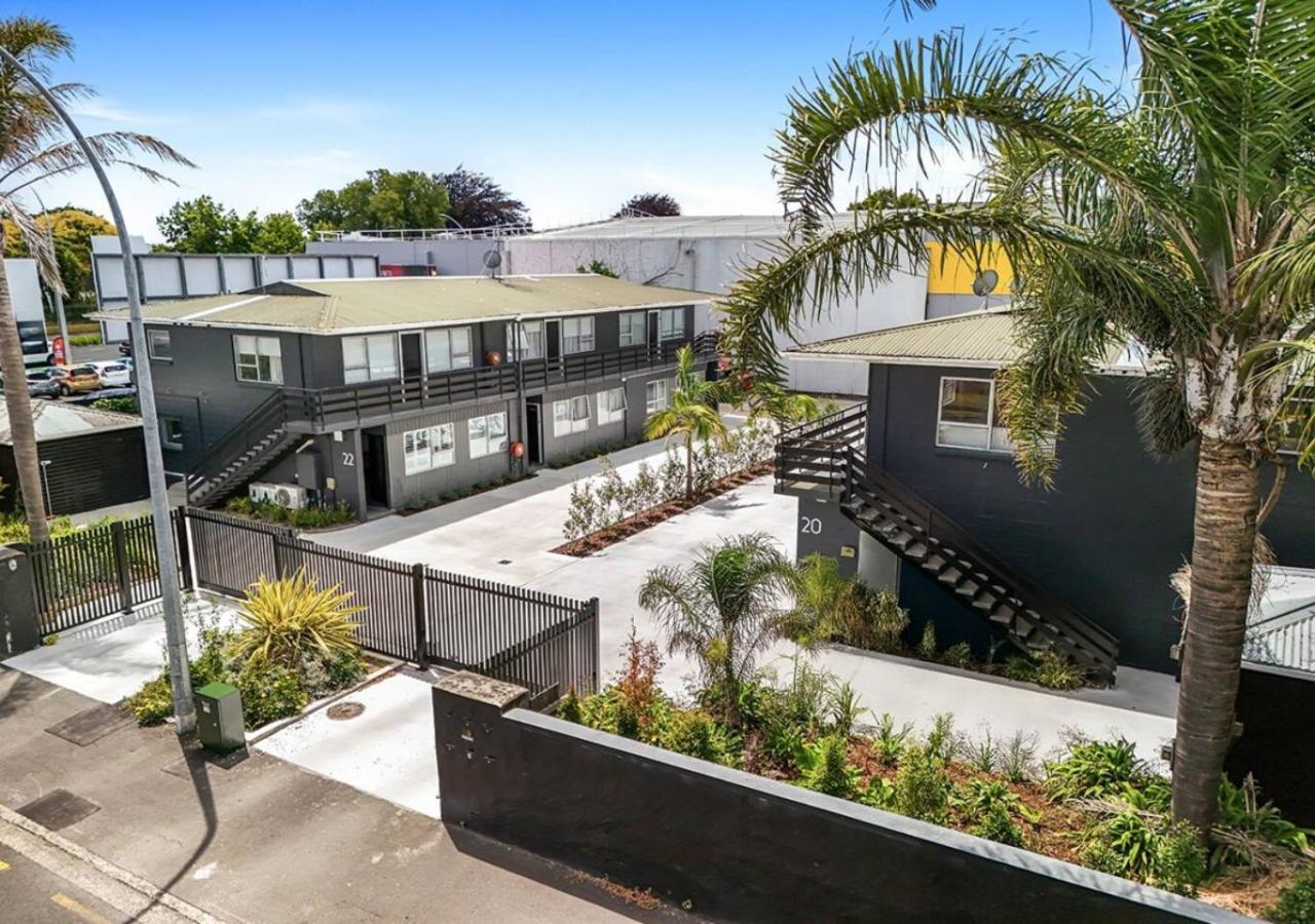 Inner City Location, Modern & Stylish #6 -By KOSH BNB - B&B