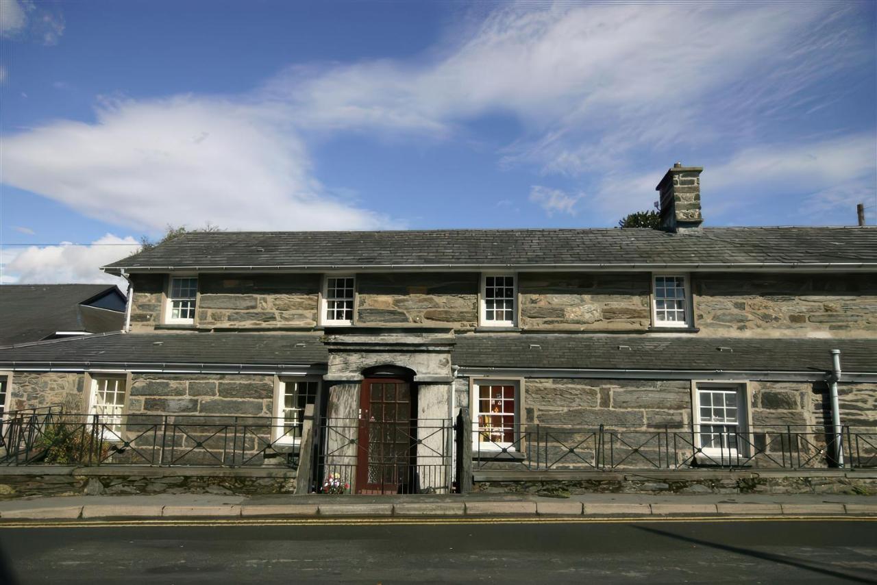 Treetops Flat - Ferienwohnung Porthmadog