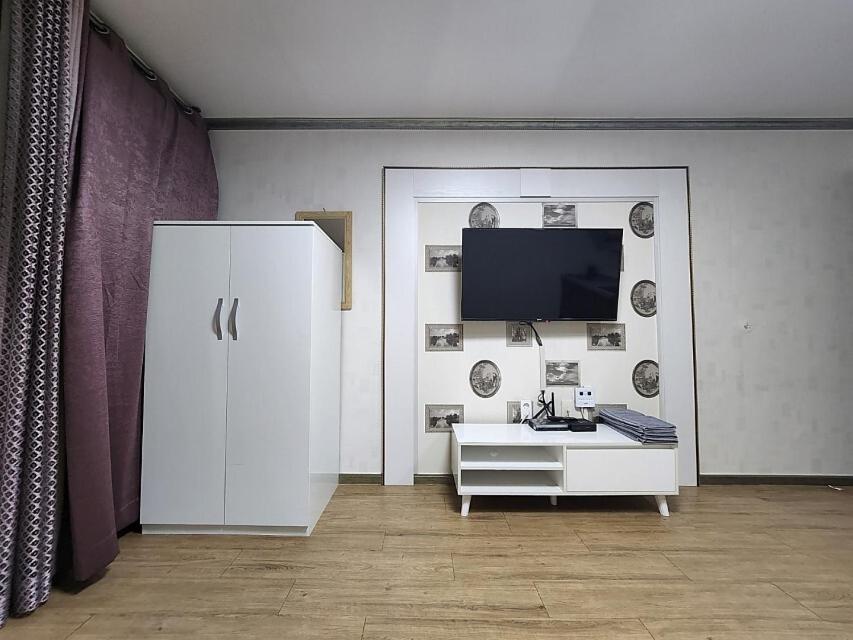 Quadruple Room 5