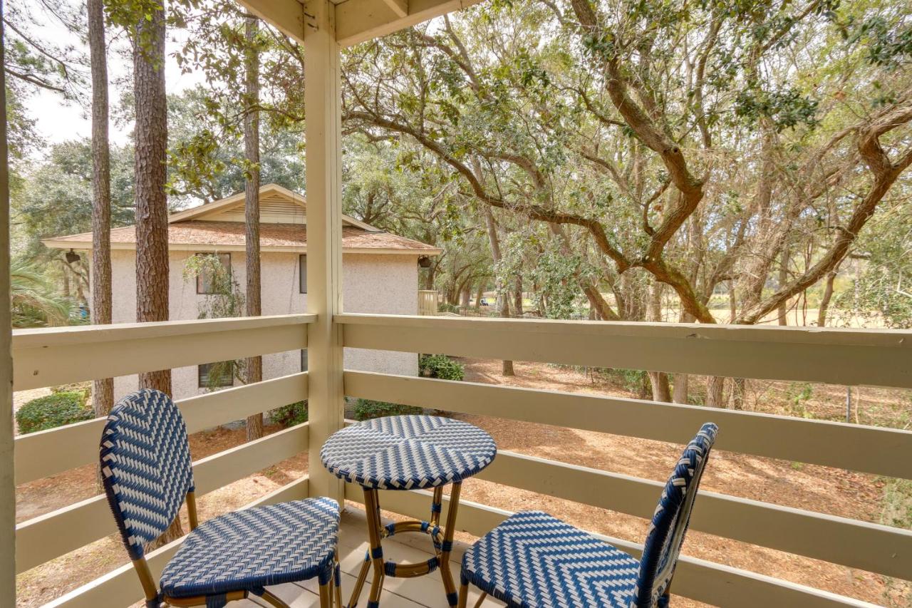 Walk to Beach: Family Hilton Head Island Condo - Chambres d'hôtes Hilton Head