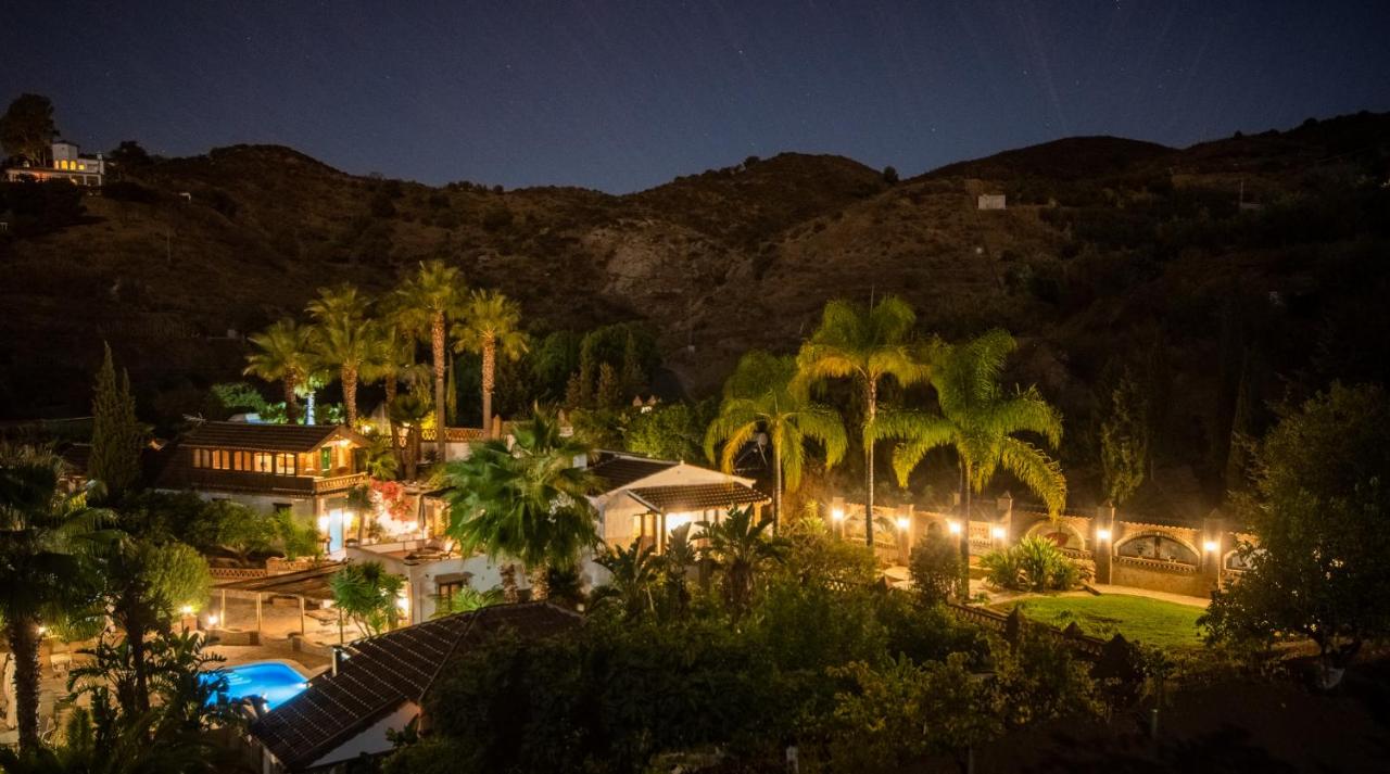 Cubo's Mijas Finca Huerta Rica Palmeral - B&B Alhaurín el Grande