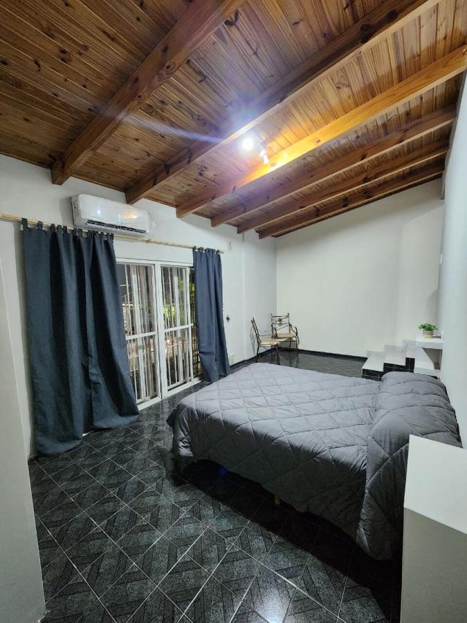 Departamento centro Maipú Mza, sobre ruta del vino, equipado para 4 personas - Chambres d'hôtes Maipu