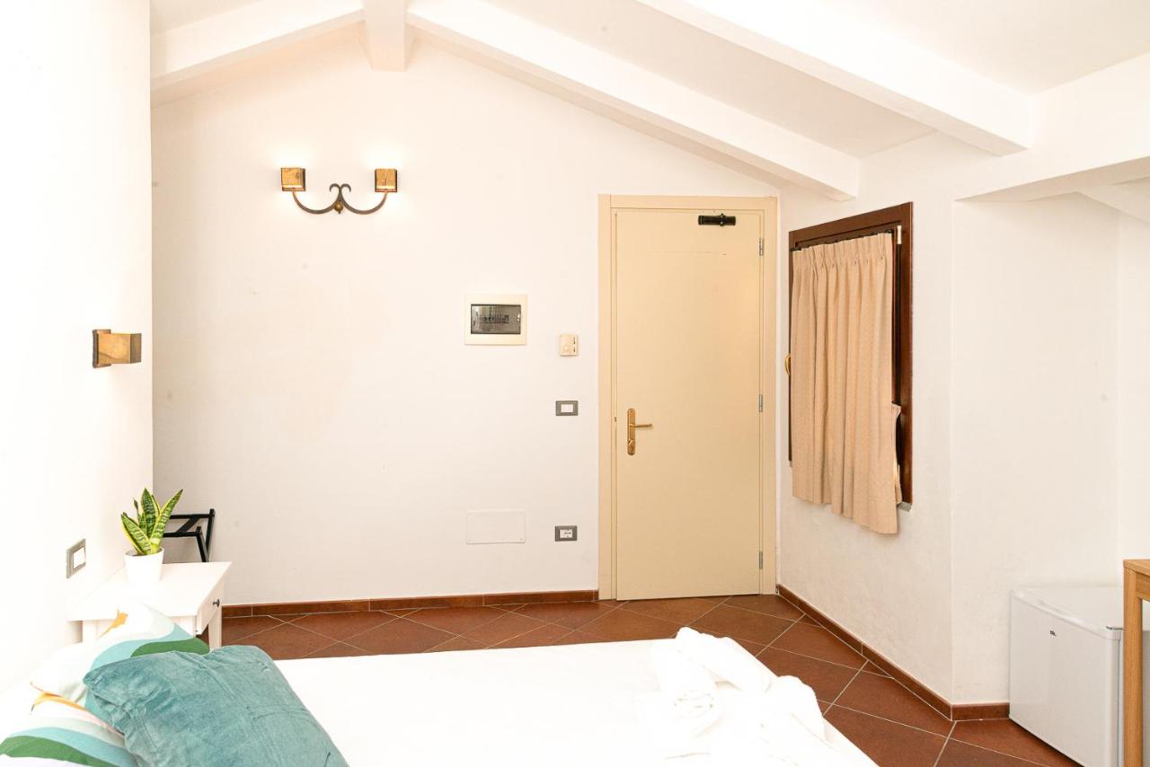 Classic Dreibettzimmer