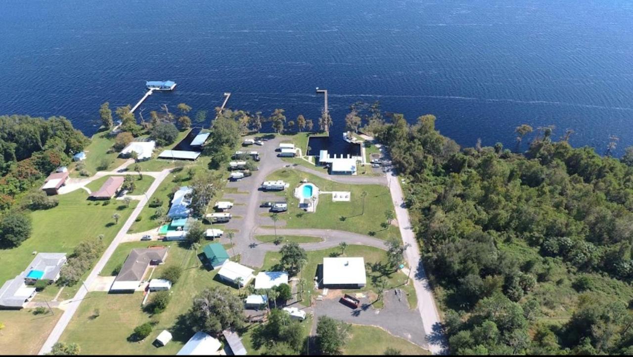 Outdoor Adventure Retreats - Crescent Fish Camp, RV Resort & Marina - B&B Crescent City