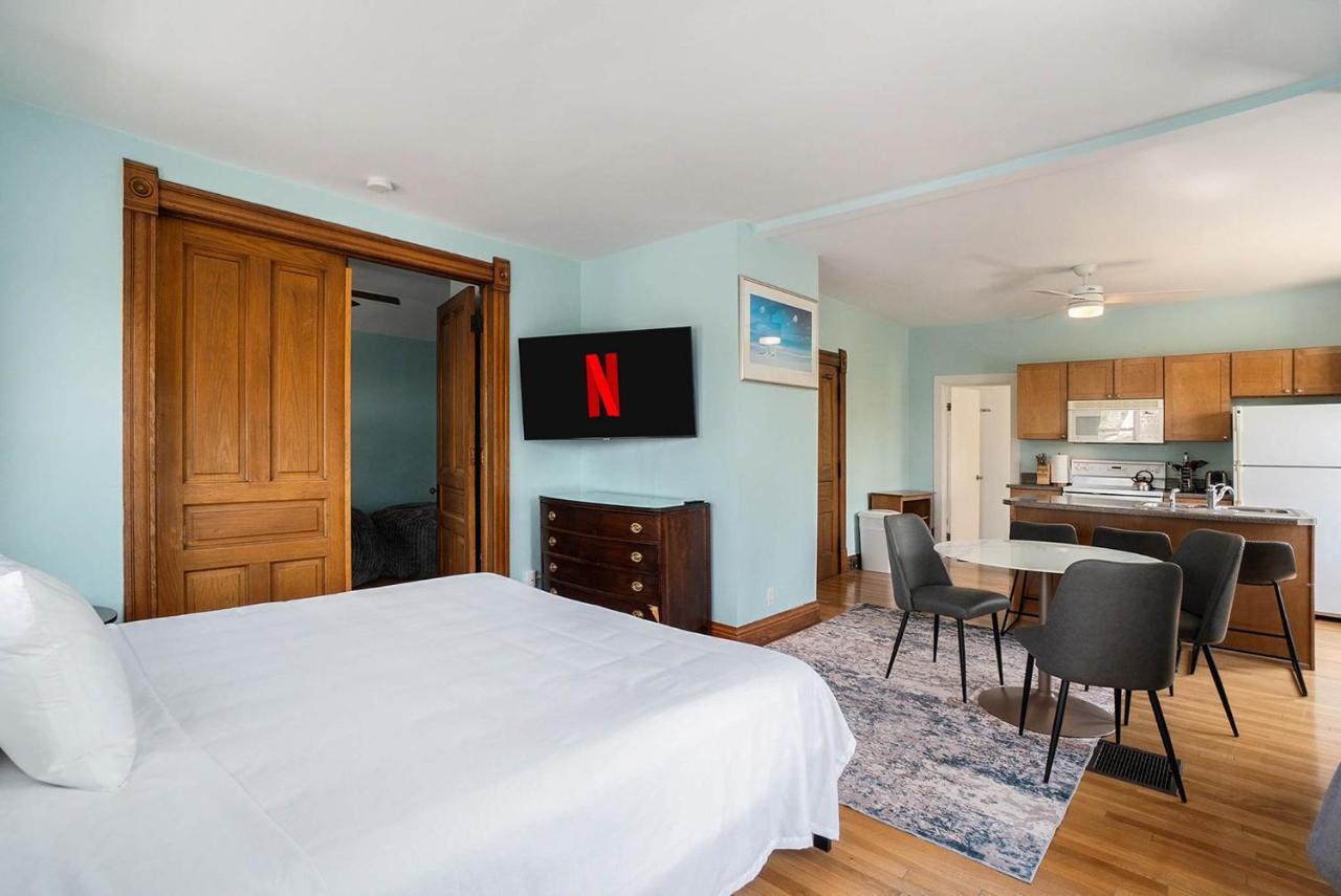 Grand Harbor Apartments 3 - 200 - B&B Grand Haven