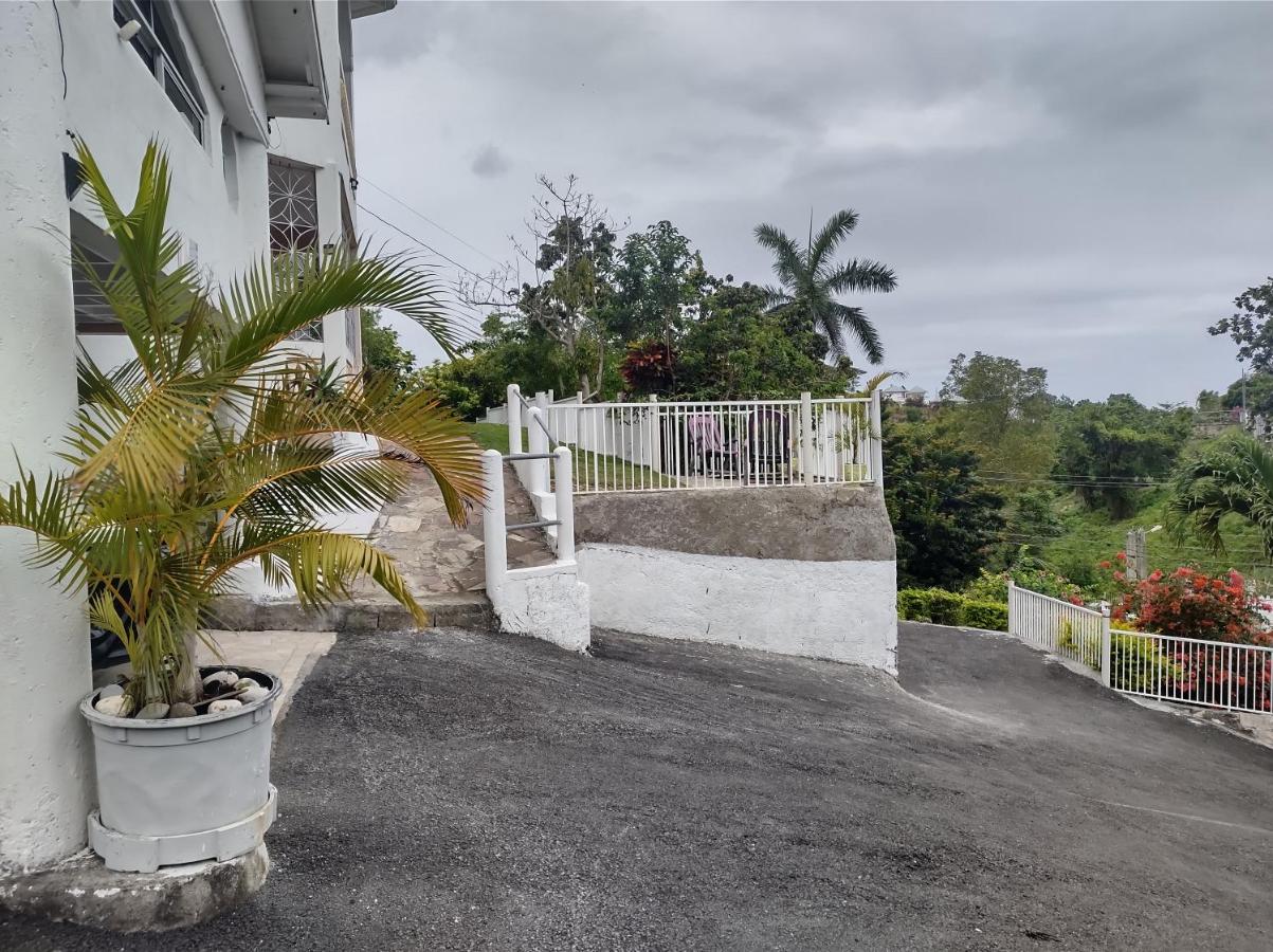 Destiny Palms Apt - B&B