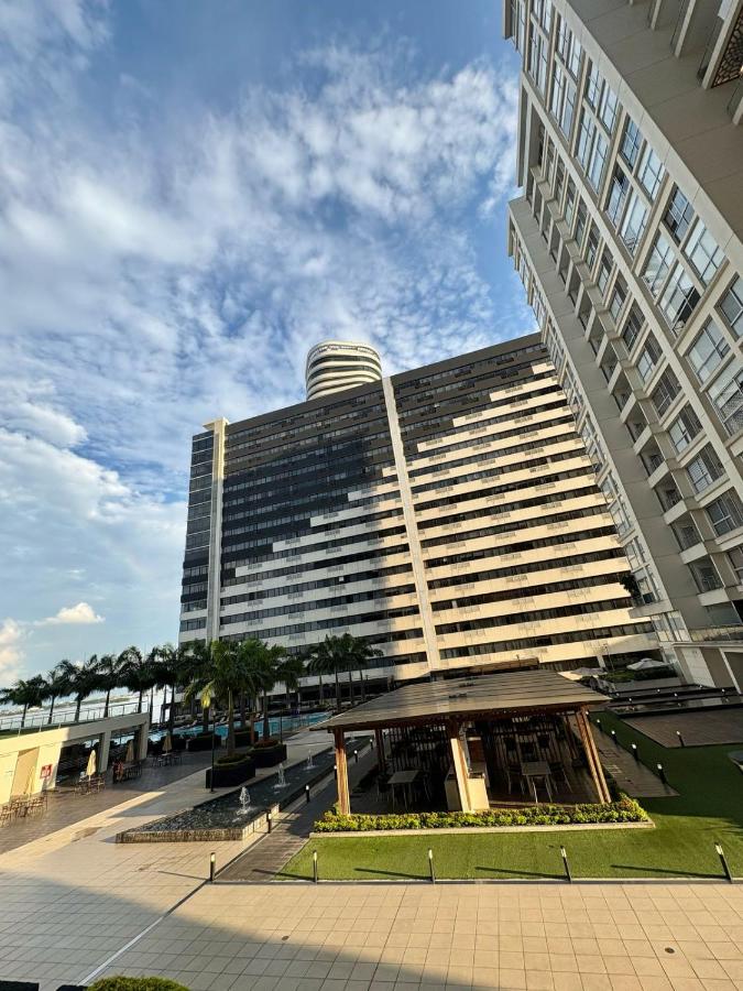 Departamento en Puerto Santa Ana Frente al río - Cerca de Aeropuerto - Chambres d'hôtes Guayaquil