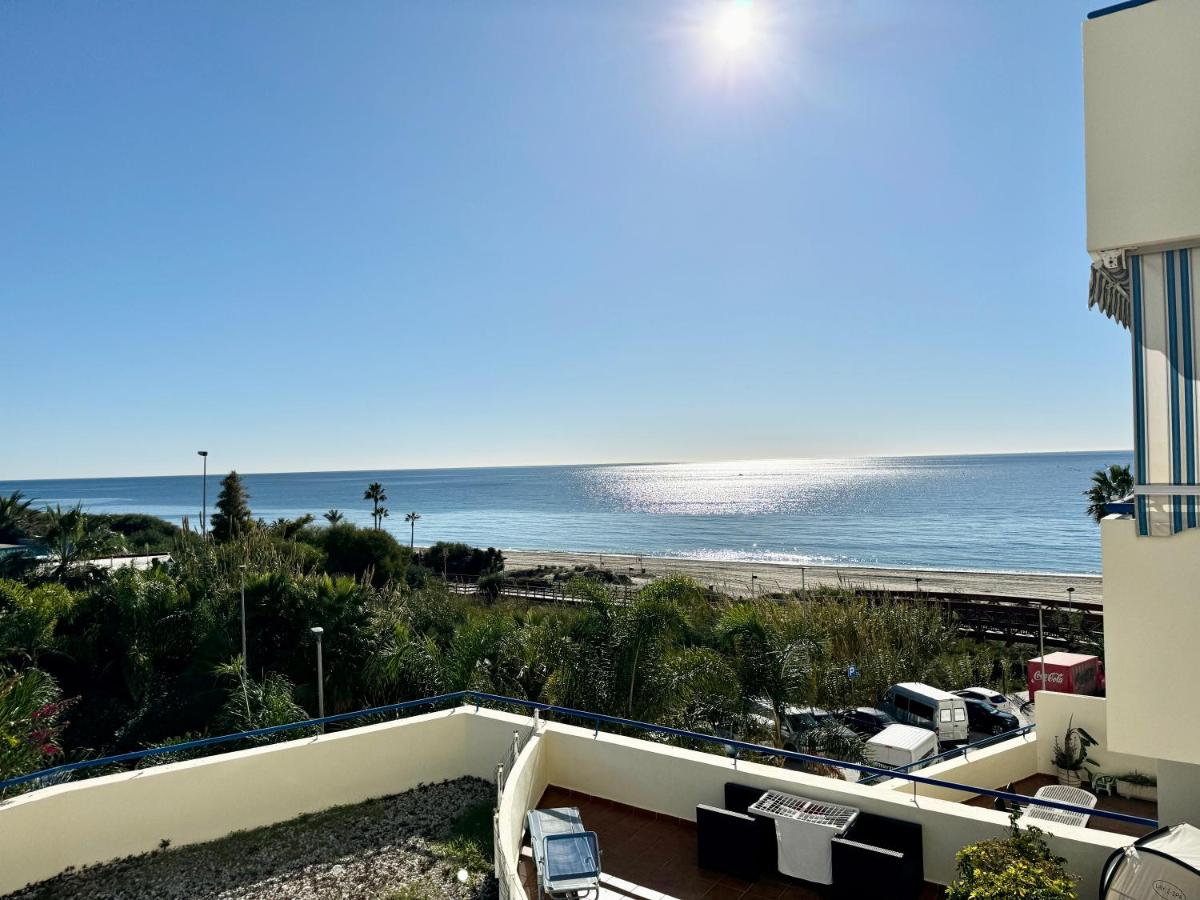 Banana Beach Front line beach III - EaW Homes - B&B Marbella