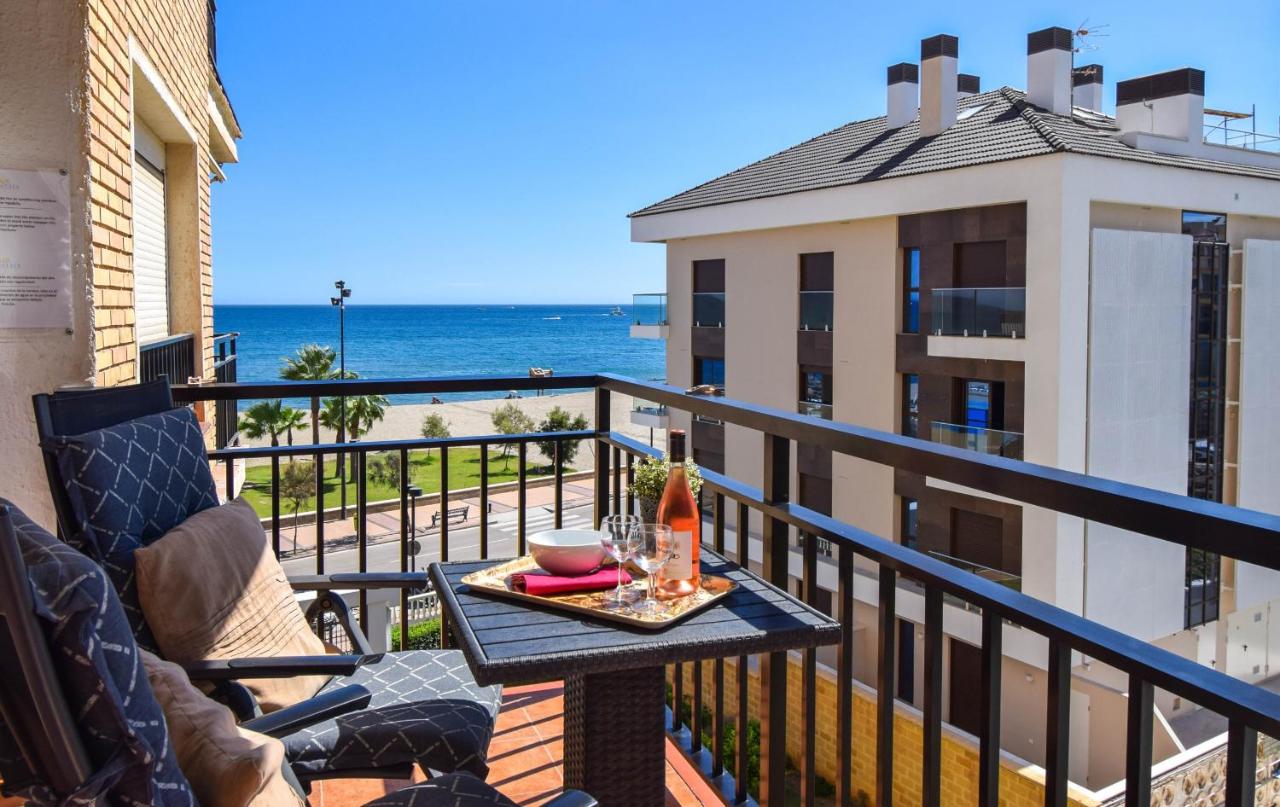Ref 228 Apartamento de 1 dormitorio con vistas al mar en primera línea de playa en Los Boliches - Ferienwohnung Fuengirola