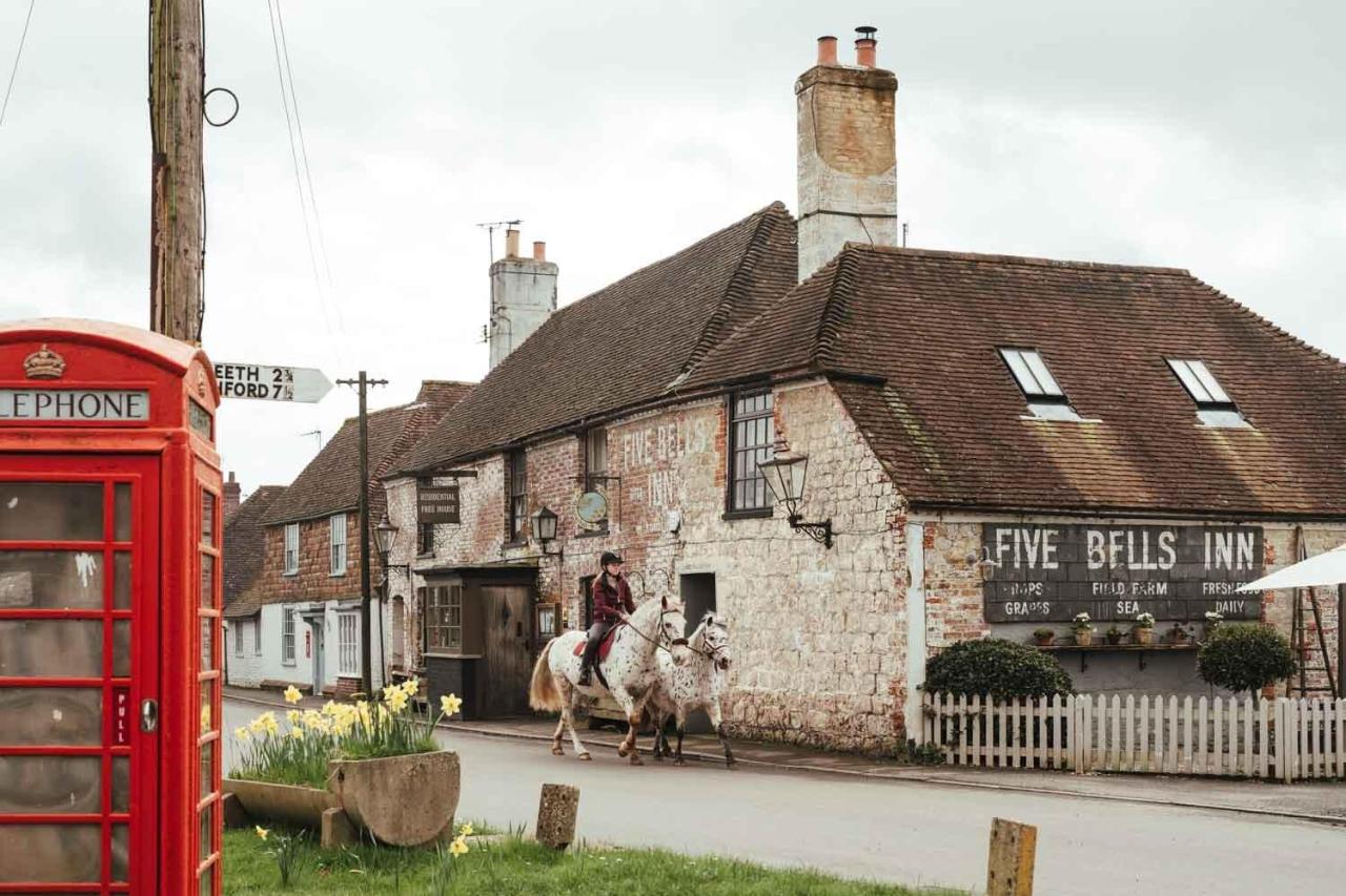 The Five Bells Inn - B&B