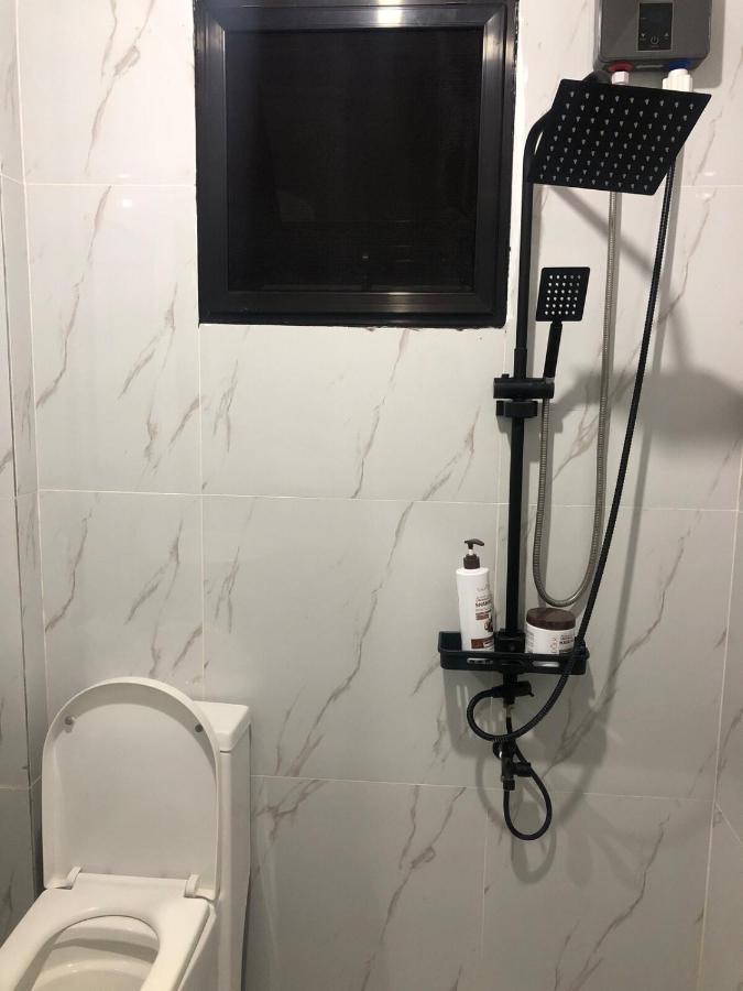 Charming City Rooms - B&B Antipolo