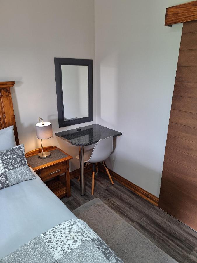 Deluxe Double Room with Shower