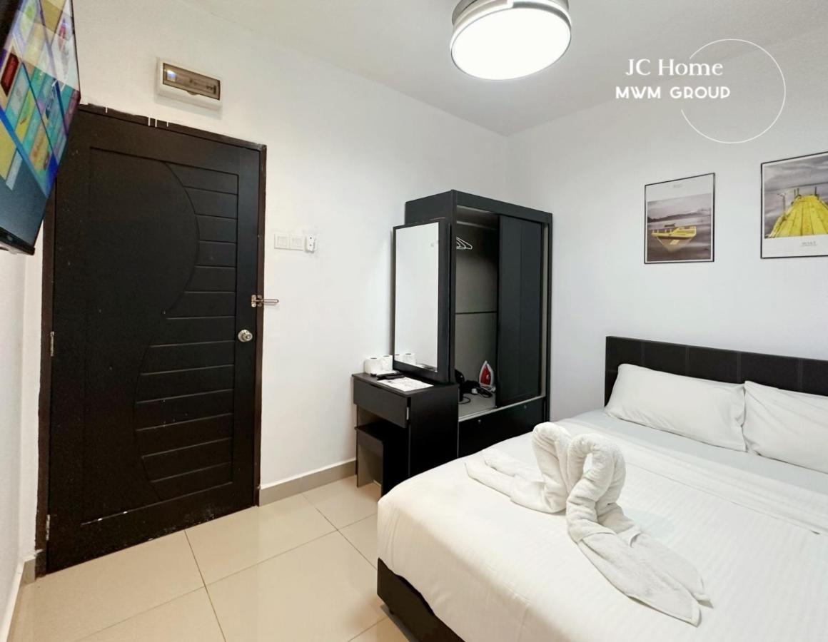 H Room 5min Walk to KSL JCHome By MWM - B&B Johor Bahru