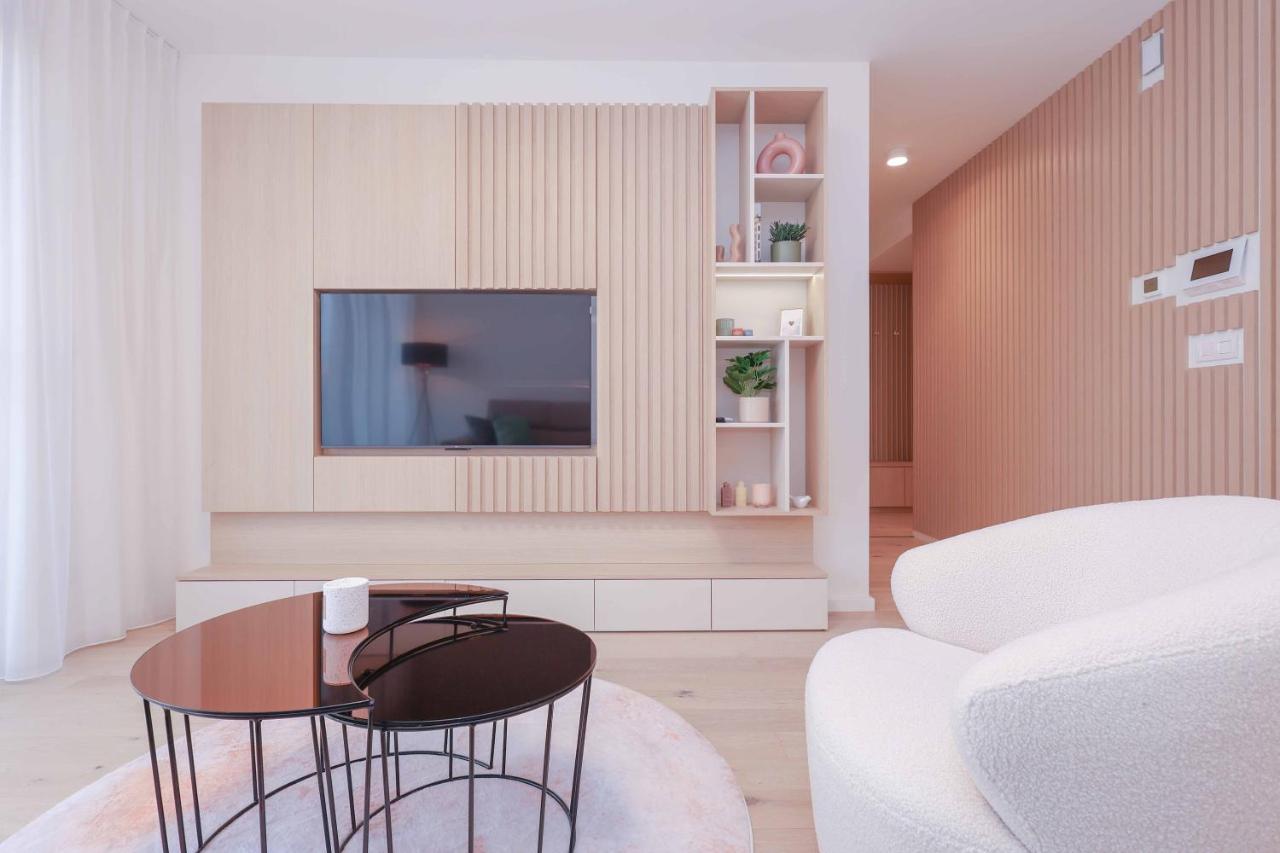 Fresh & Modern ZWIRN Oasis - Free Parking - Bed and Breakfast Nivy