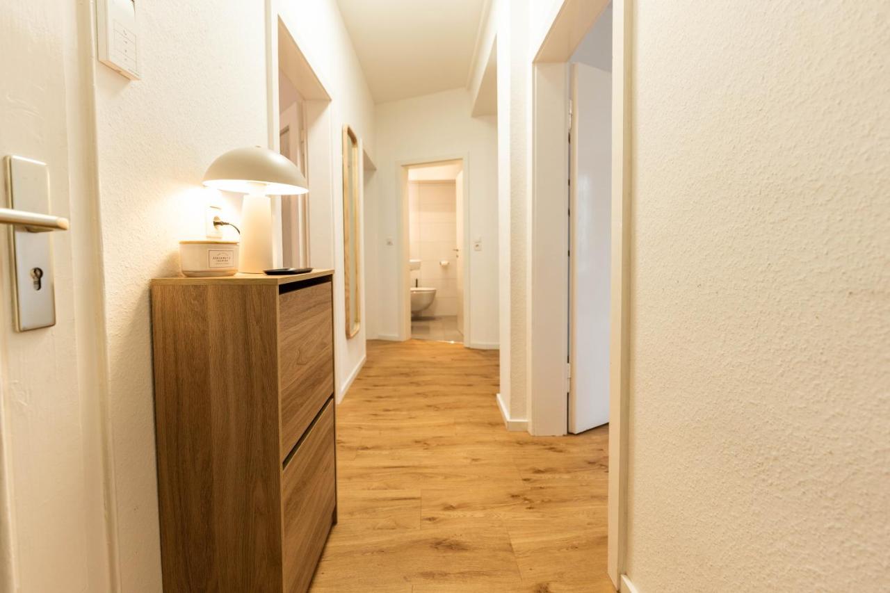 3-Floor Oasis in the Heart of Koblenz, Sleeps 16 - B&B