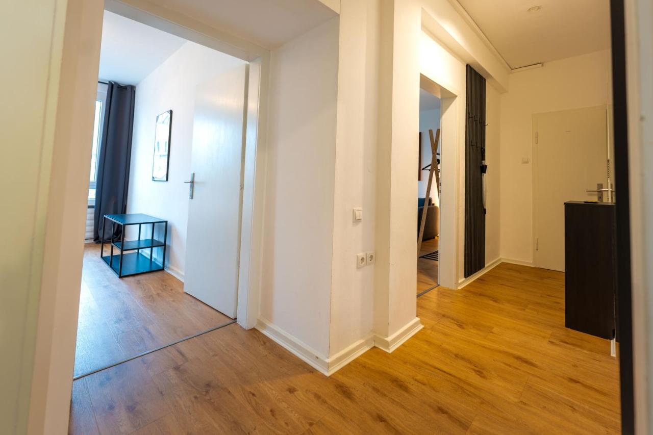 3-Floor Oasis in the Heart of Koblenz, Sleeps 16 - Chambres d'hôtes Coblence