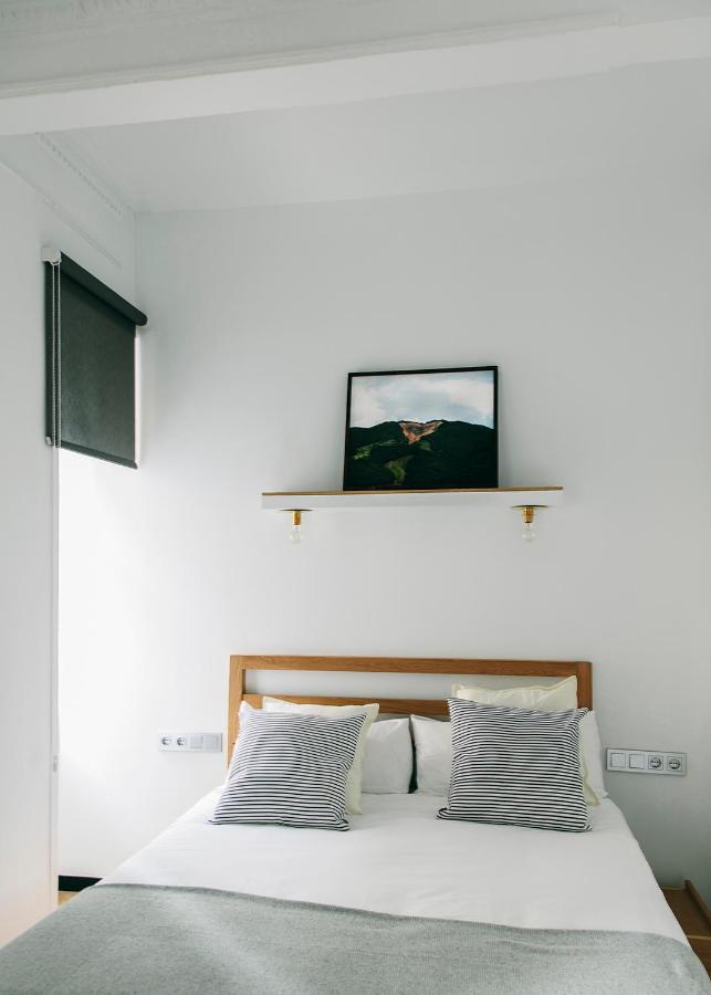 Double Room with Street View