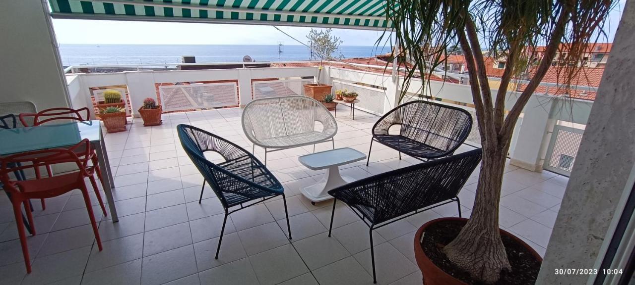 Carlo's BS128- Terrazza in Centro tra Cielo e Mare - B&B