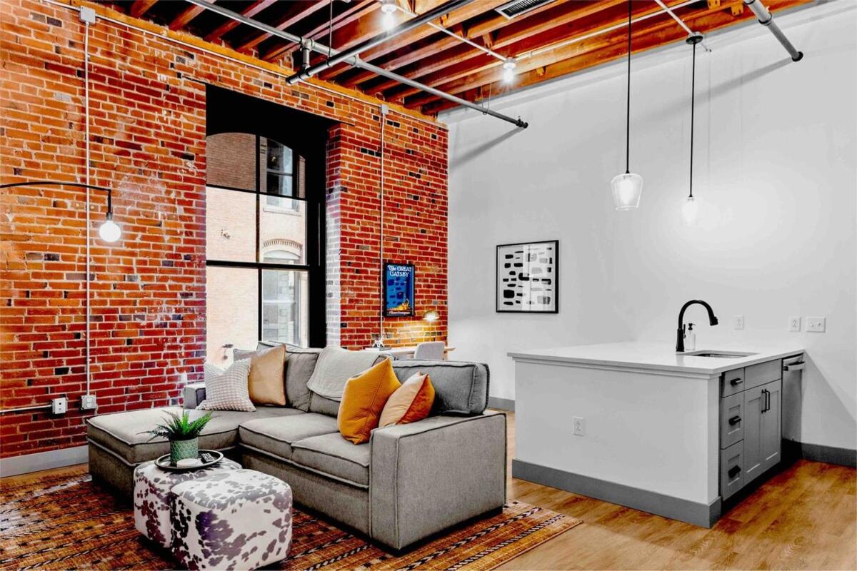 Chic Loft - Perfect for Remote Work & City Exploring - B&B