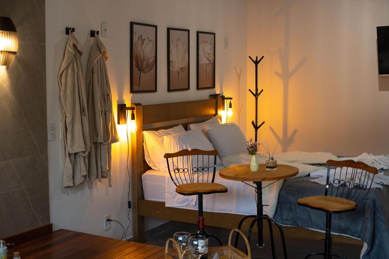 Recanto Águas Nascentes - Chalé Casal com Hidromassagem - Ferienwohnung Pedra Menina