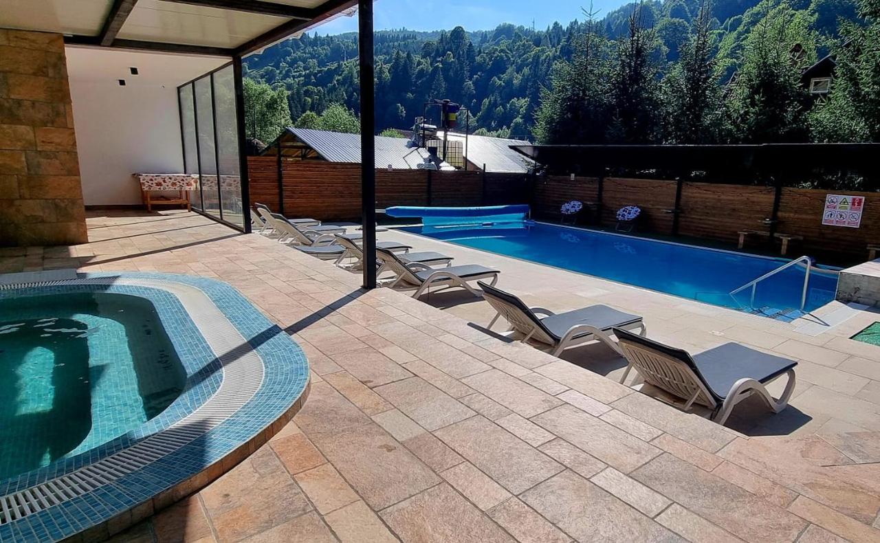 Pensiunea El Monte SPA - Ferienwohnung Rucăr