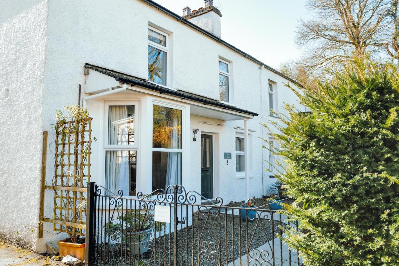 Camellia Cottage with Garden, Pet Friendly - Ferienwohnung