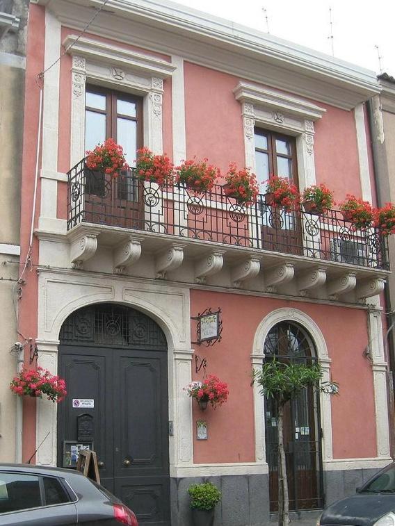Etna Rooms Villa Rosa - B&B Zafferana Etnea