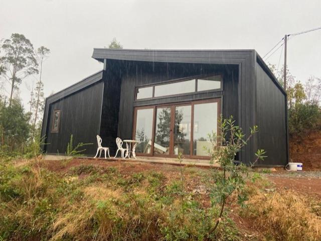 Tiny house en el bosque a 10 min de Valdivia, Wifi, Smart TV, free Parking - B&B