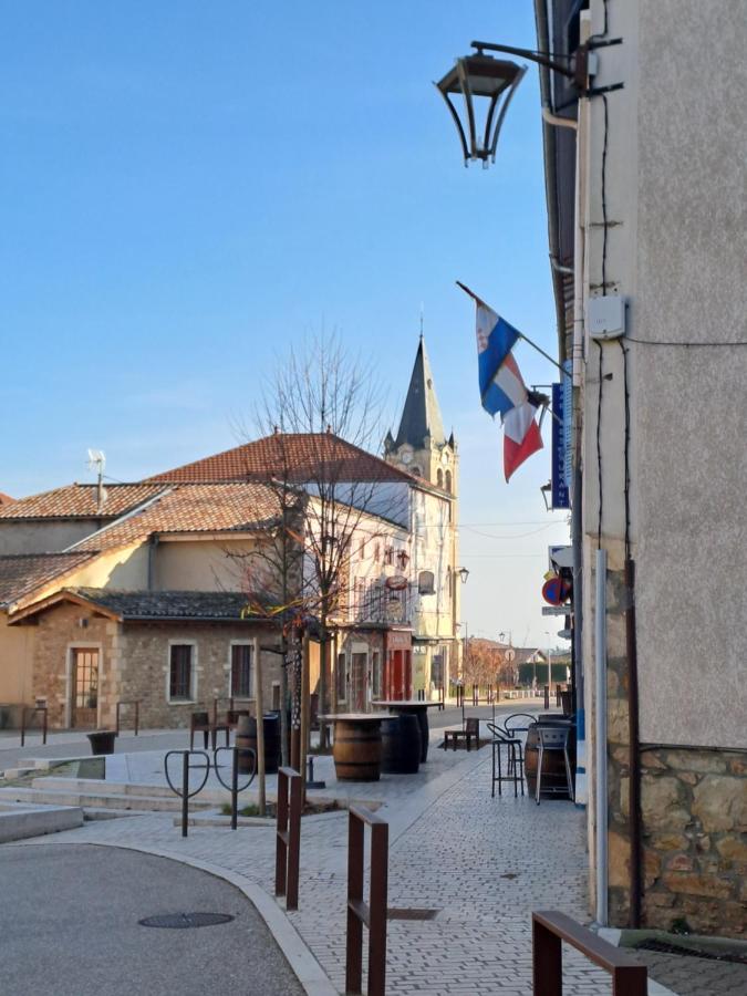 La Louvière plein cœur Villié-Morgon Beaujolais dégustation possible - B&B