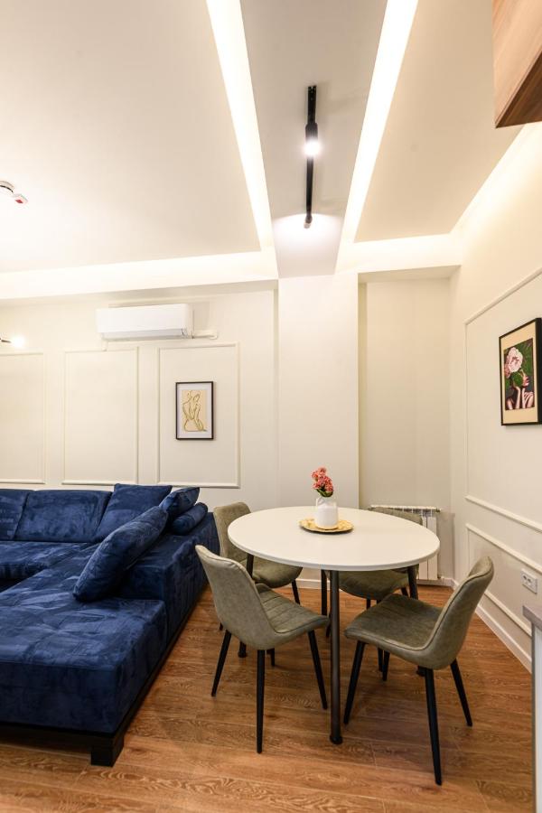 Apartment with City View