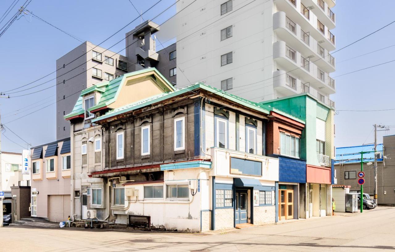 Ura Otaru Montparnasse Inn - B&B Otaru