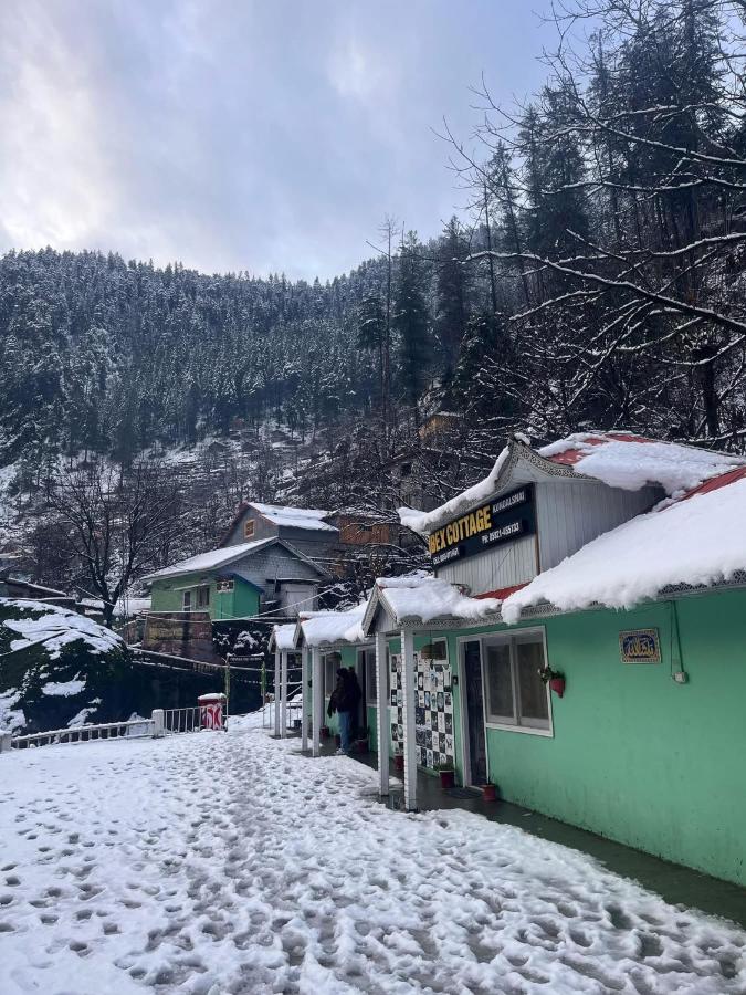 Ibex Riverside Cottage Neelum Valley - B&B