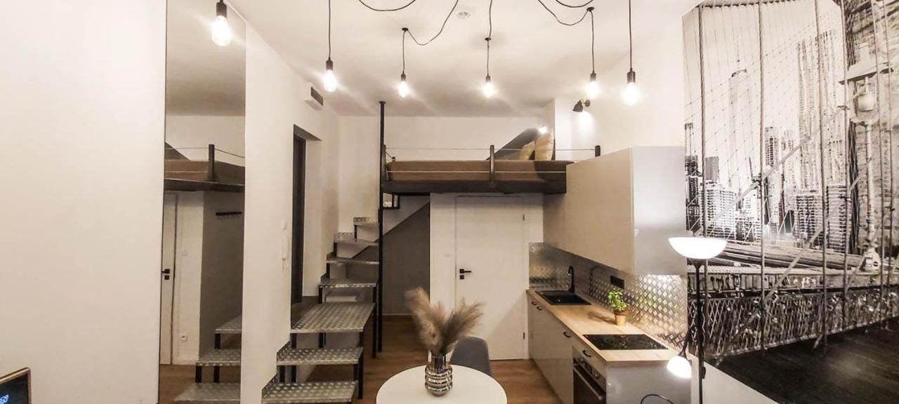 Duplex Quadruple Room