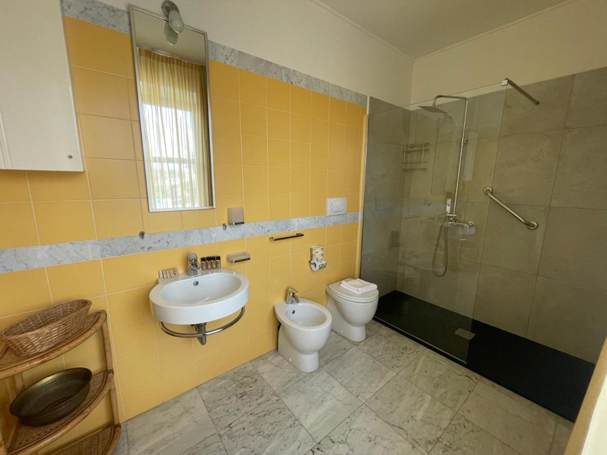 Appartamento con 2 Camere da Letto e Balcone