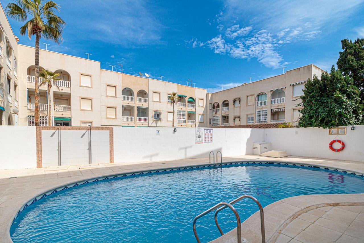 Golden Lily Granfield A129 - Ferienwohnung Torrevieja