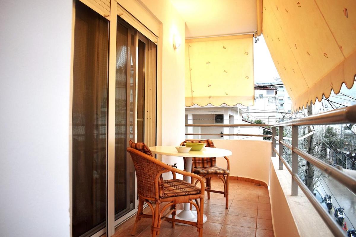 Overlooking the sea - B&B Saranda