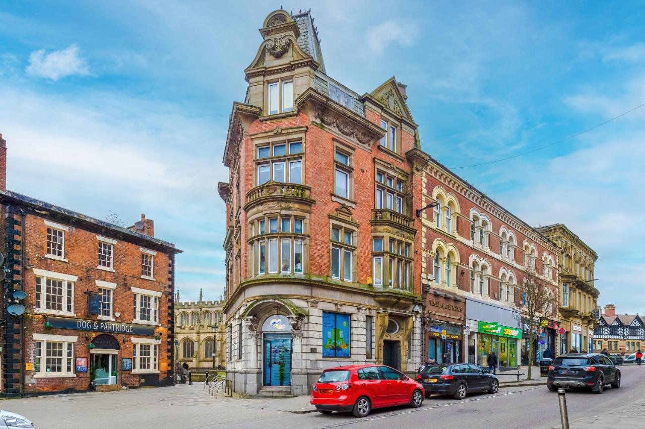 Stylish 2 Bedroom Apartment in Central Wigan by MDGC Developments Ideal For Weekends Away and Business Guests - B&B