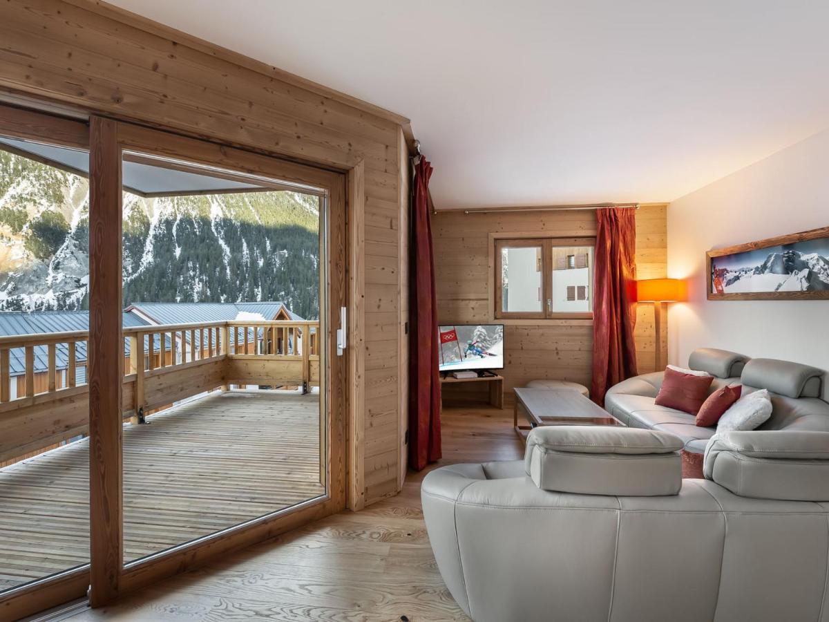 Appartement T4 à Courchevel Moriond, à 100m des pistes, avec parking, WiFi et services inclus - FR-1-563-48 - B&B