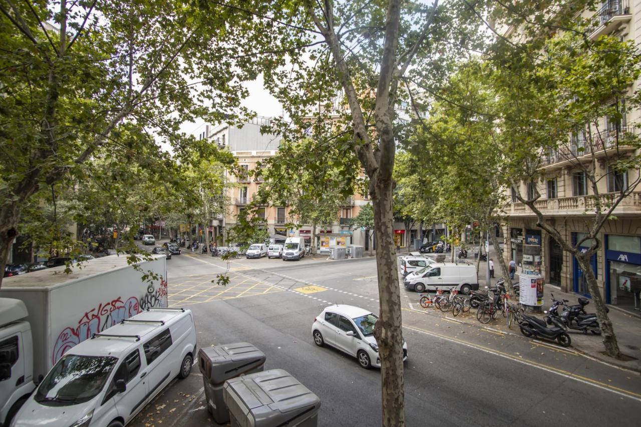 E2val1028 - Eixample Esquerra with terrace - B&B Barcelona