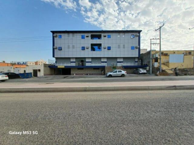 غرفة مفروشة مجمع الشلال - Chambres d’hôtes Djeddah