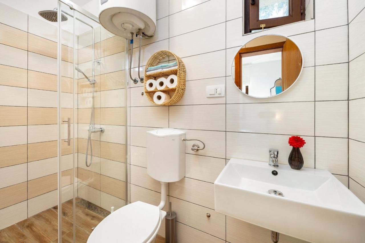Studio-Apartment mit Terrasse