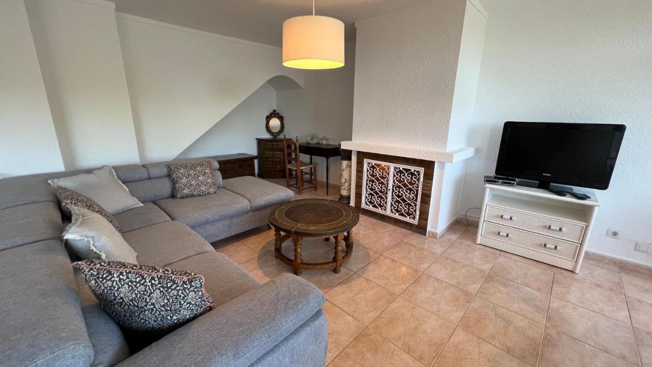 Bonito duplex en Roses con vistas al mar cerca de la playa AV-31 - Bed and Breakfast Roses