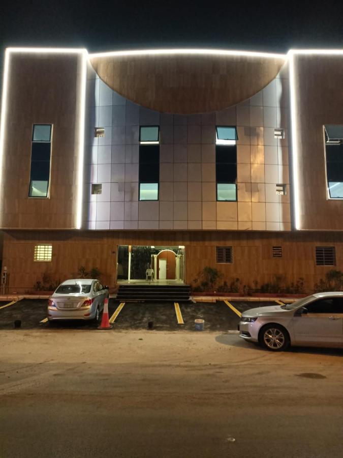 شقة غرفه وصالة الملقا - Chambres d’hôtes Riyad