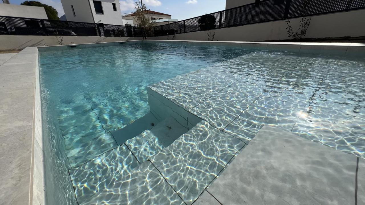 Casa moderna Roses con piscina y jardin Mas Bosca, AV-67 - B&B