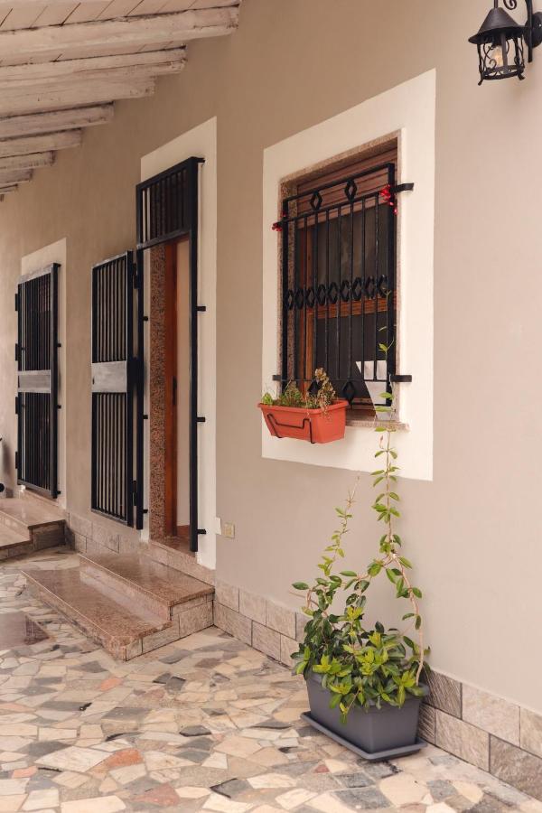 Casa del Gelso Tra Palermo e Cefalù - B&B Trabia