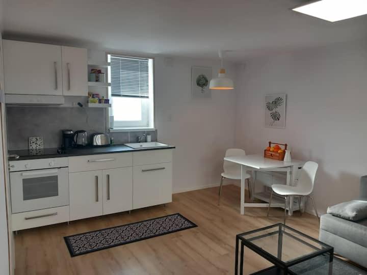 Zárda utcai Apartman - B&B Kaposvár