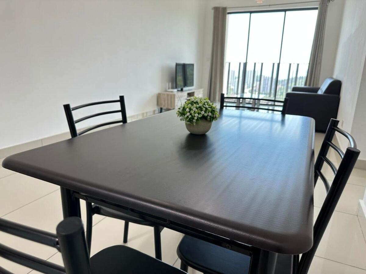 HappySty - Ferienwohnung Bayan Lepas