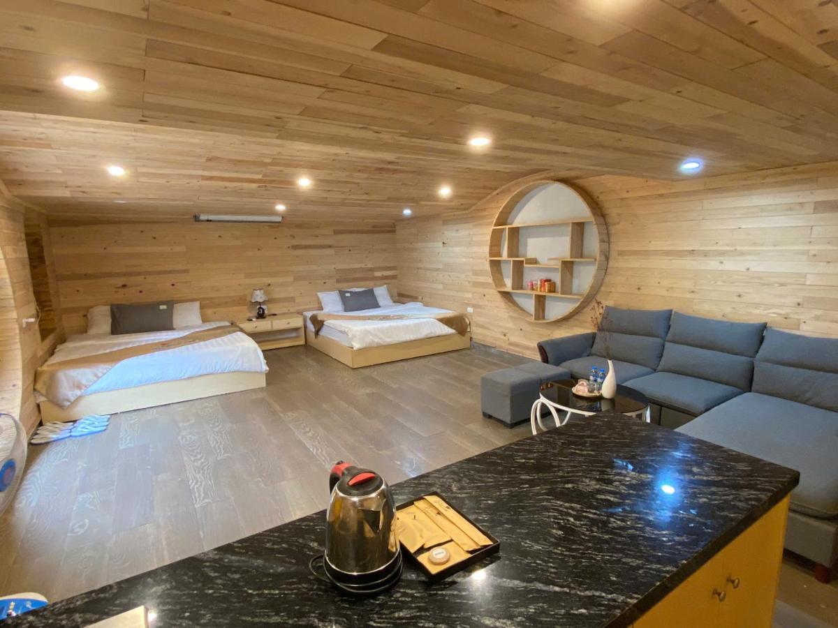 Quadruple Room with Terrace